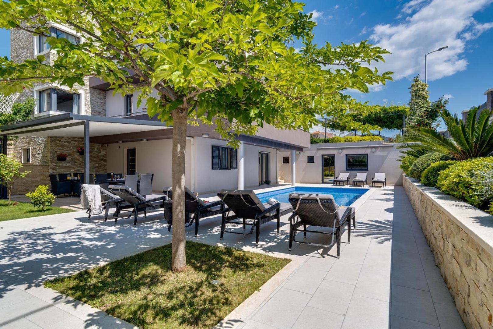 Luxury Villa Lucas With Heated Pool, Whirlpool, Sauna, 14 Pax 포드스트라나 외부 사진