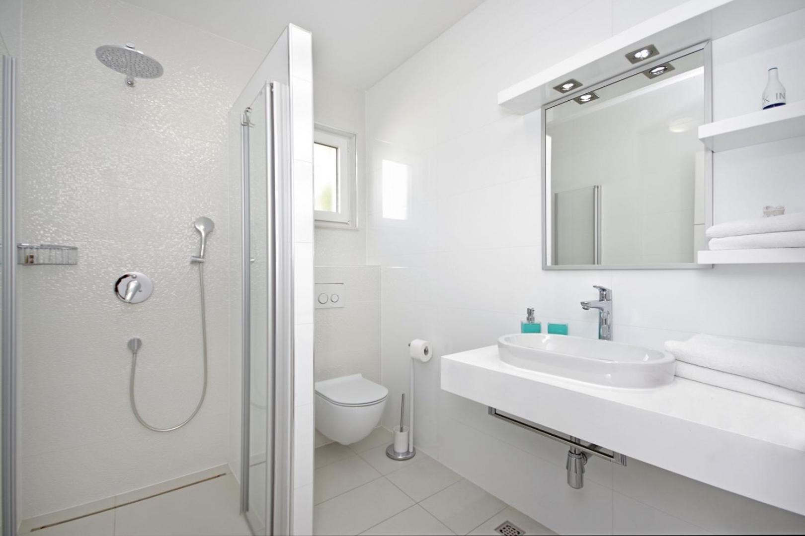 Luxury Villa Lucas With Heated Pool, Whirlpool, Sauna, 14 Pax 포드스트라나 외부 사진