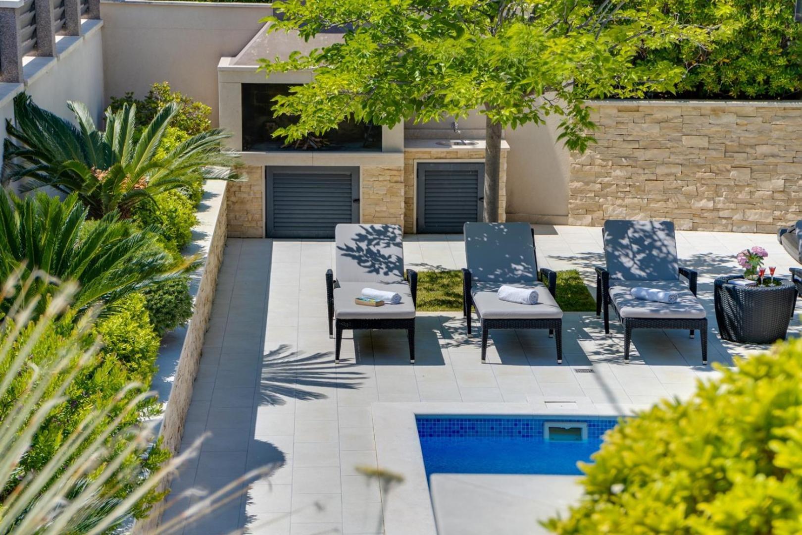 Luxury Villa Lucas With Heated Pool, Whirlpool, Sauna, 14 Pax 포드스트라나 외부 사진